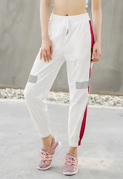 Women's Casual Yoga Wear – Reflective Fitness Apparel for Comfort and Performance Alfra Retail 1
